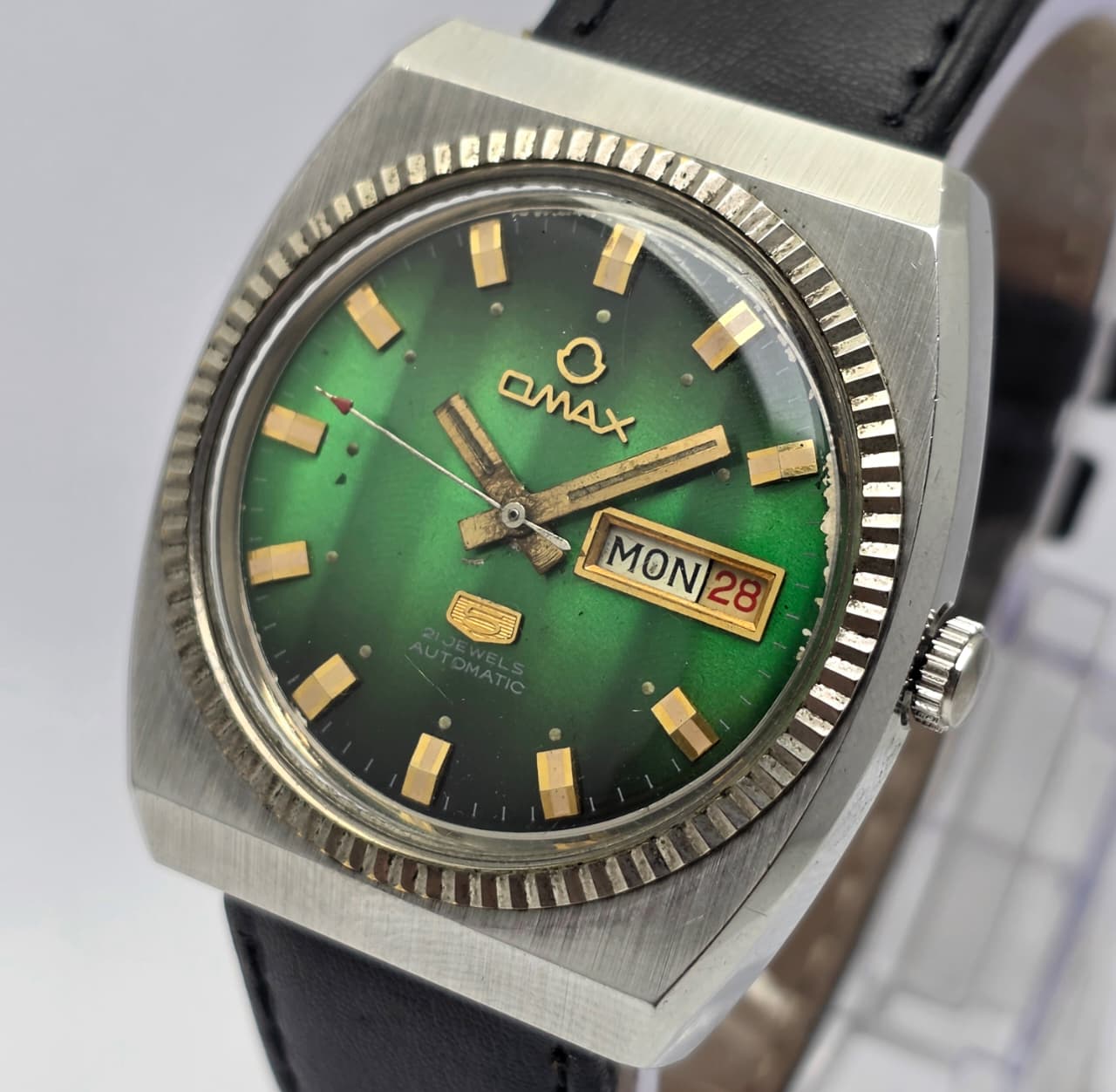 Omax 5 Automatic Day/Date Vintage Men's Watch Omax 5 Automatic Day/Date Vintage Men's Watch